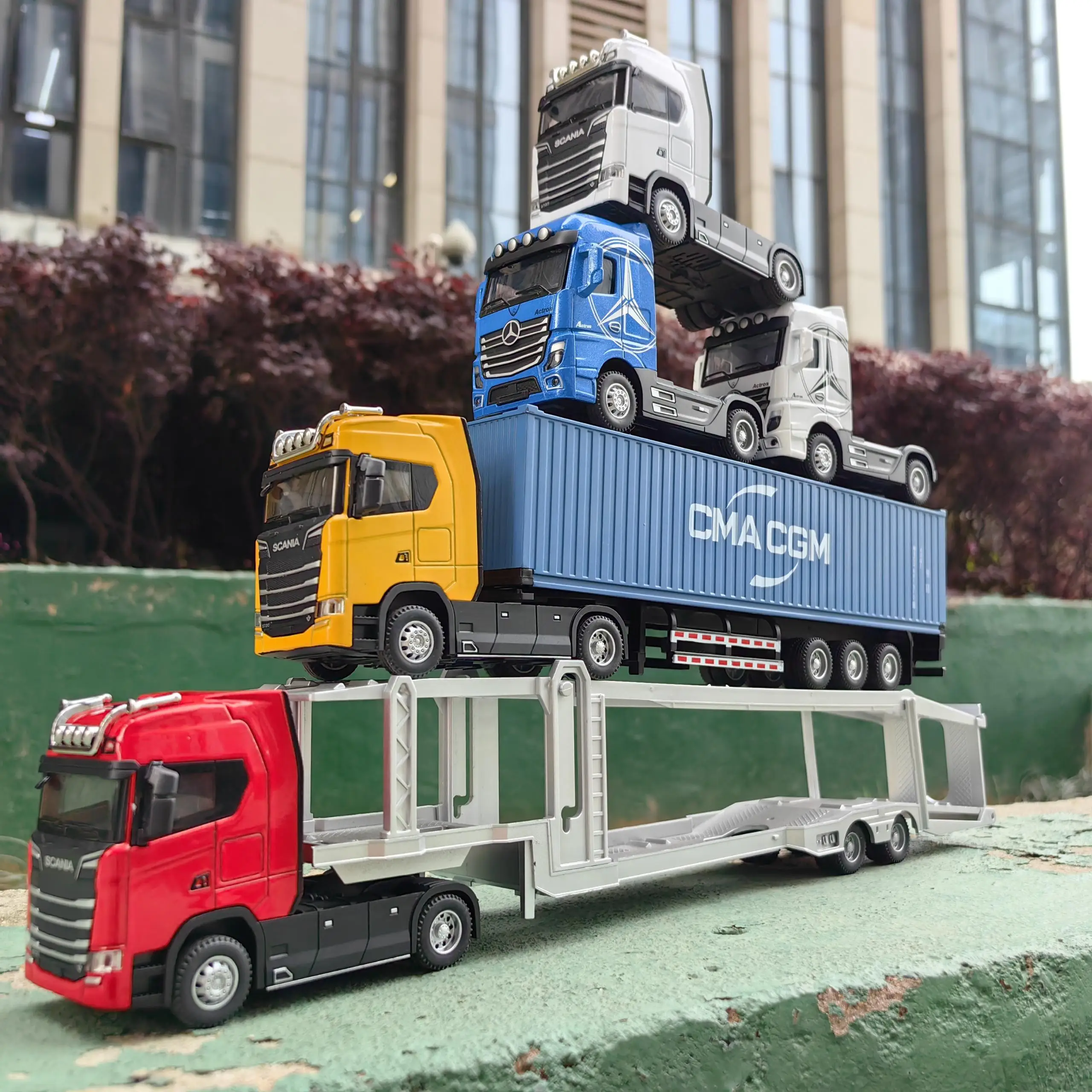 1:50 Scale Diecast Container Truck Model with Sound and Light Pull Back Action